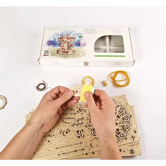 Carrousel manège Puzzle 3D bois UGEARS UGEARS UG-70129 - 6 UG-70129-Carrousel manège Puzzle 3D bois UGEARS - UG-70129