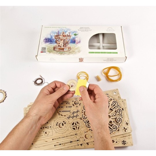 UG-70129-Carrousel manège Puzzle 3D bois UGEARS