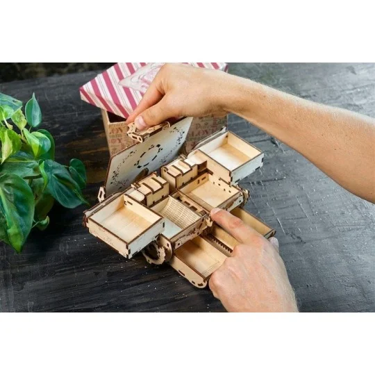 Boîte Antique Puzzle 3D bois UGEARS UGEARS UG-70089 - 8 UG-70089-Boîte Antique Puzzle 3D bois UGEARS - UG-70089