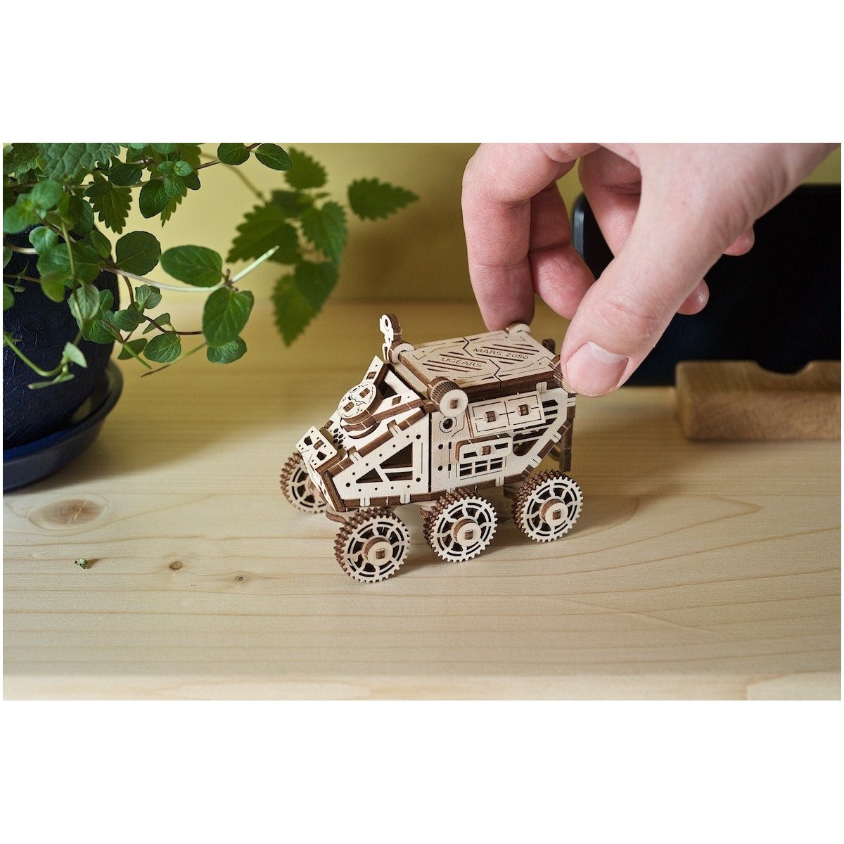 March Buggy Puzzle 3D wood UGEARS UGEARS UG-70134 - 6