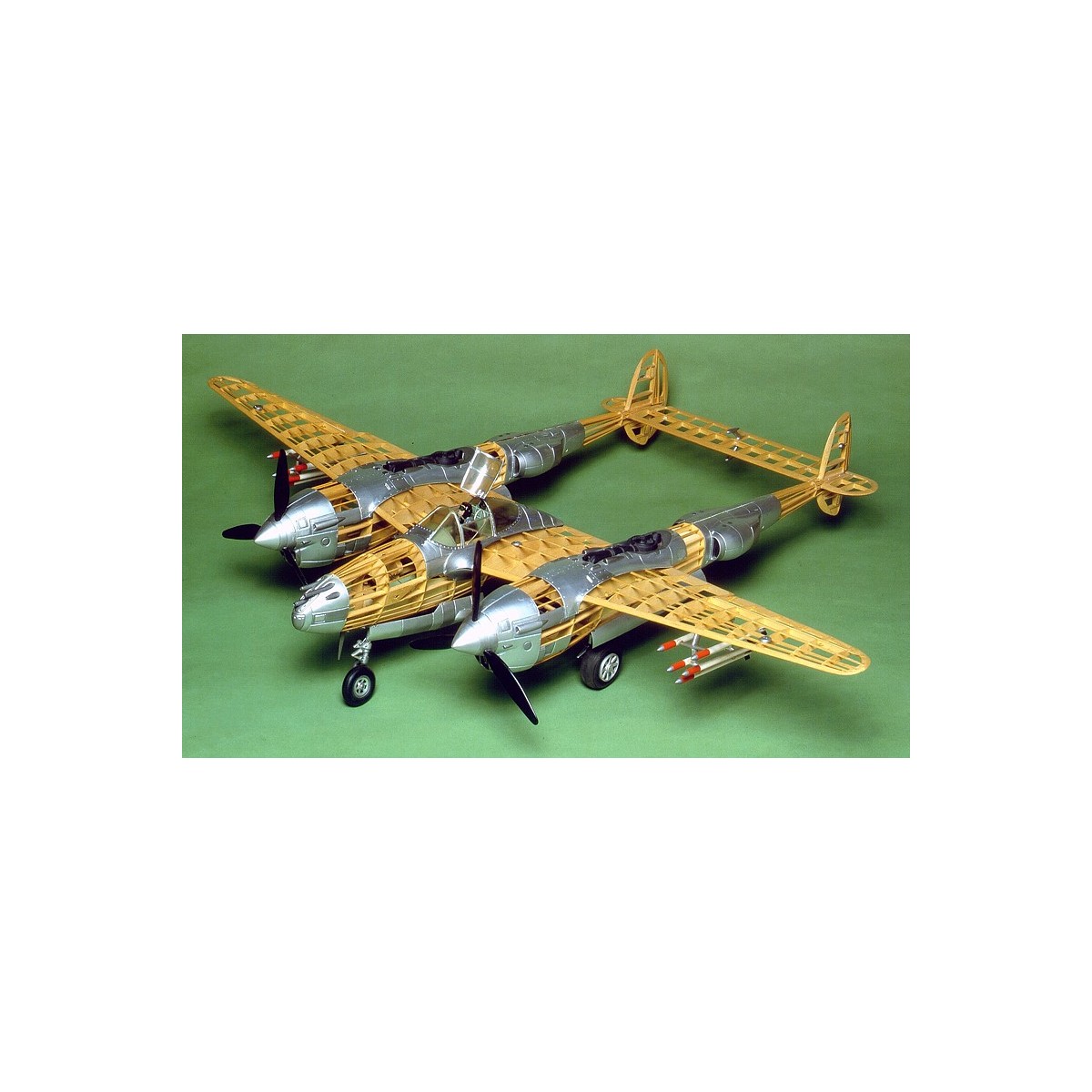 P-38 Lightning 1m Guillow's Guillow's S0282001 - 2