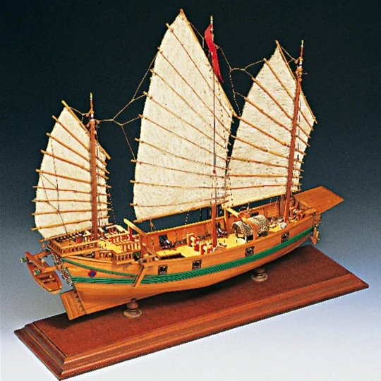 Jonque Pirate Chinoise 1/100 bateau en bois Amati Amati 1421 - 1 1421-Jonque Pirate Chinoise 1/100 bateau en bois Amati - 1421