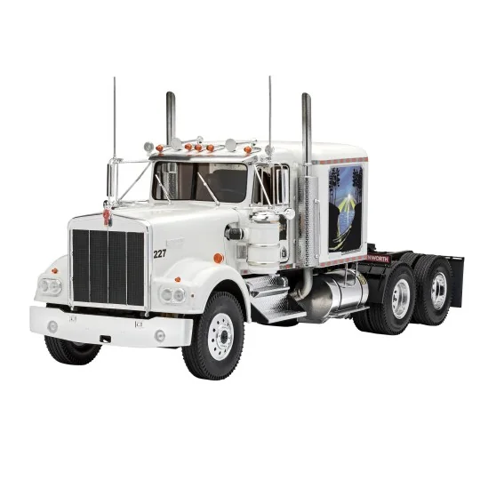American Kenworth W-900 1/25 Revell Truck Revell 07659 - 1 07659-American Kenworth W-900 1/25 Revell Truck - 07659