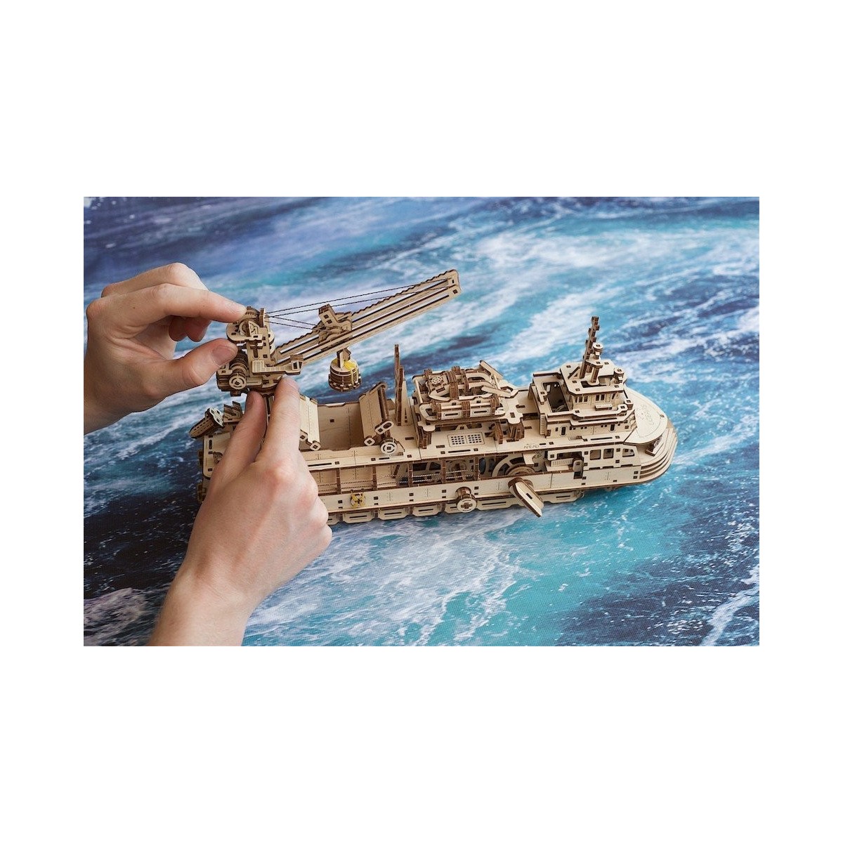 Navire De Recherche Puzzle 3D bois UGEARS UGEARS UG-70135 - 7