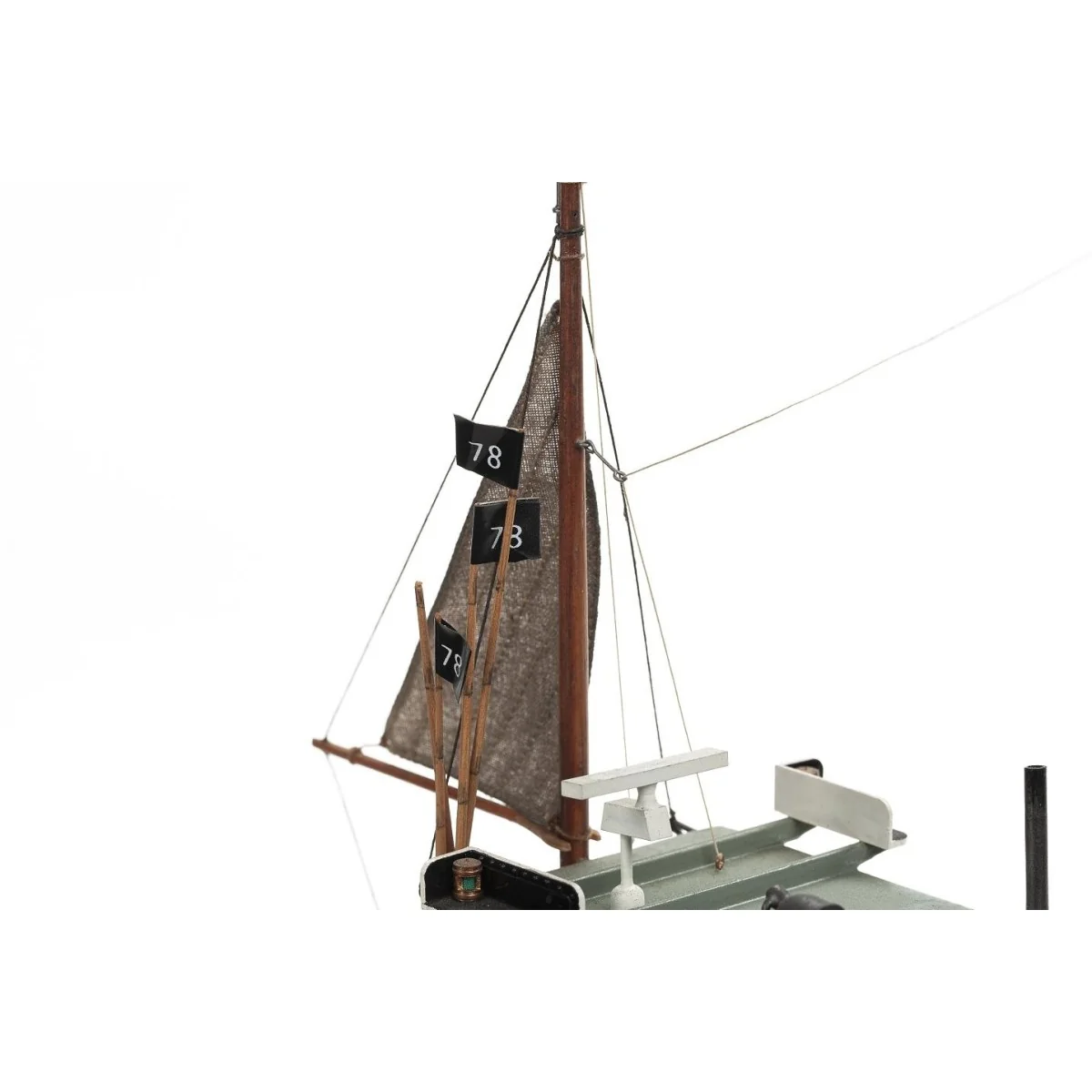 Boat to build Havmagen 683 1/30 Billing Boats S052683 - 13 Boat to build Havmagen 683 1/30 Billing Boats S052683 - 13