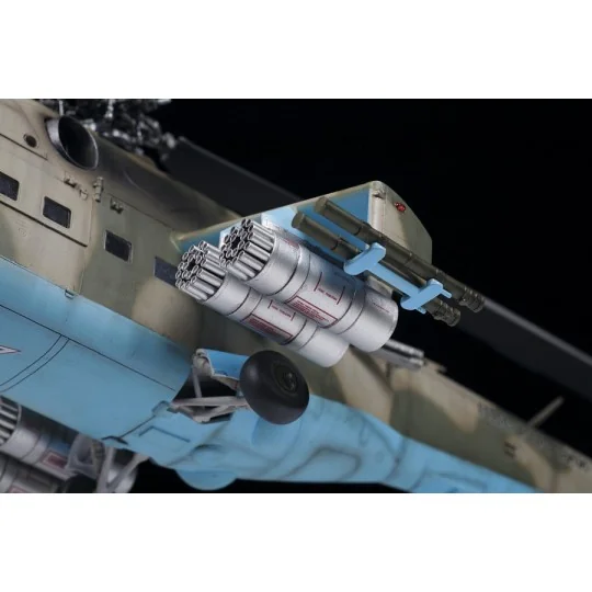 Z4812-Mil Mi-24P Hind F 1/48 Zvezda - Z4812
