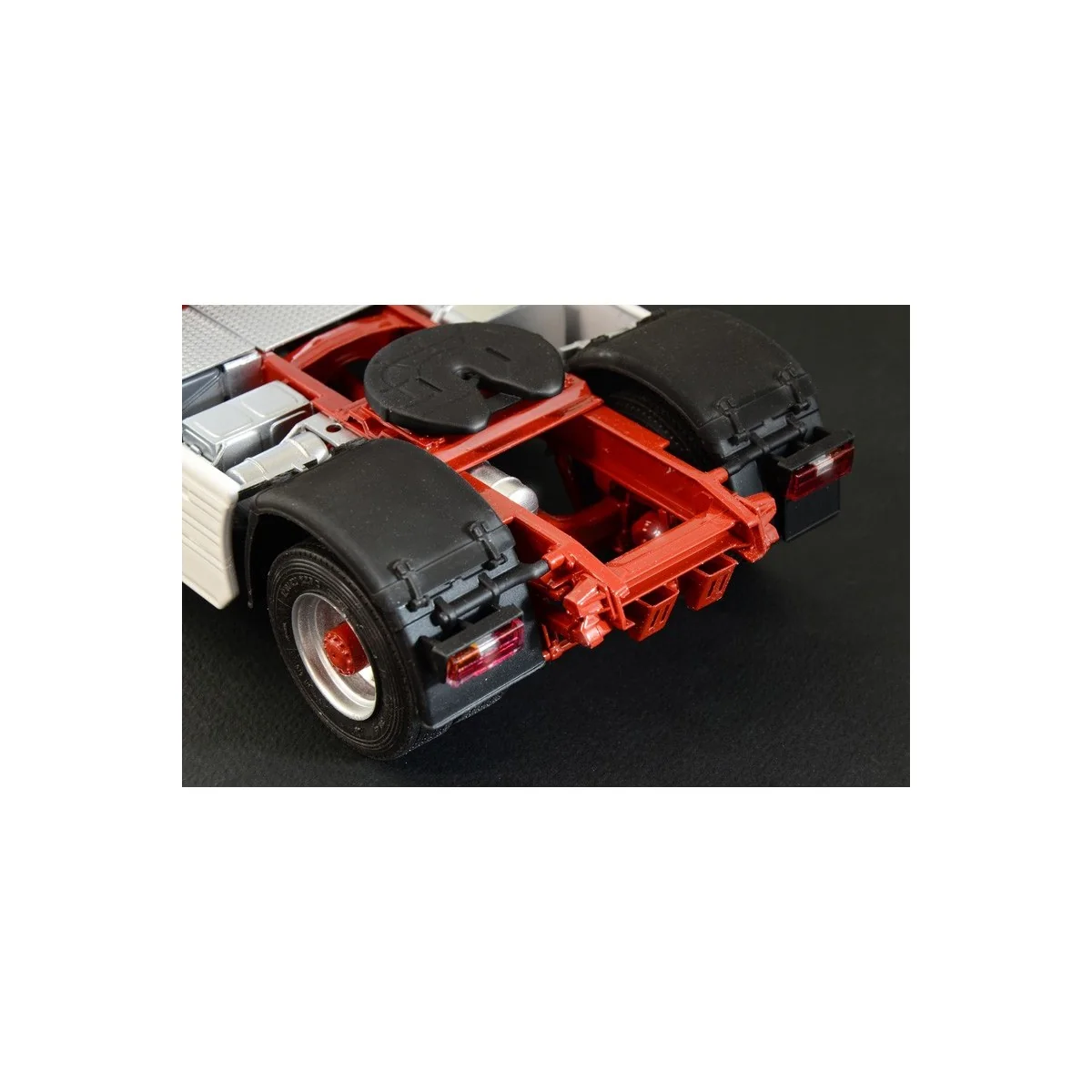 IVECO Turbostar 190.48 Special 1/24 Italeri Italeri I3926 - 5