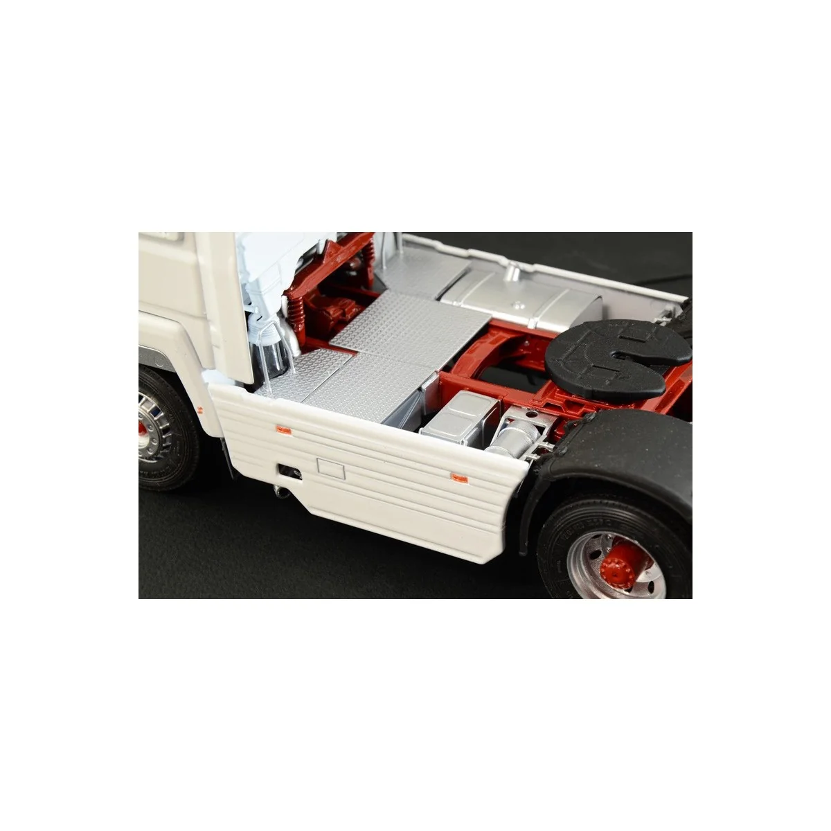 IVECO Turbostar 190.48 Special 1/24 Italeri Italeri I3926 - 6