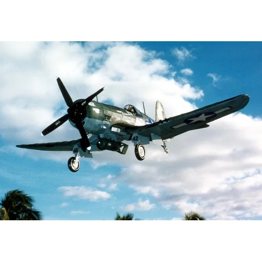 S0281004-Corsair F4U-4 Guillow's - S0281004