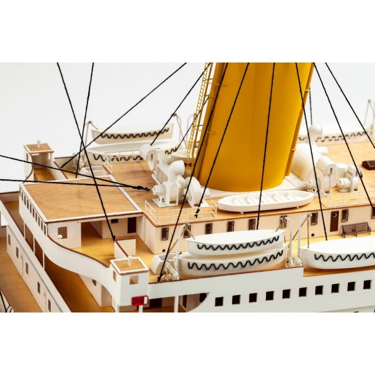 S052510-Bateau à construire RMS Titanic 510 1/144 Billing Boats - S052510