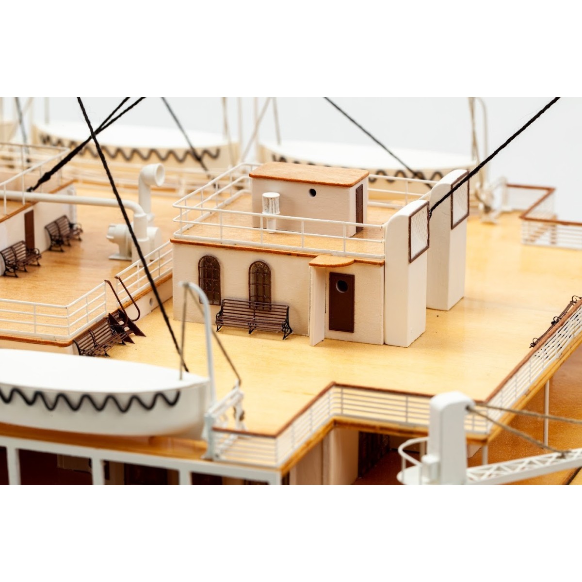 Building boat RMS Titanic 510 1/144 Billing Boats S052510 - 19 Building boat RMS Titanic 510 1/144 Billing Boats S052510 - 19