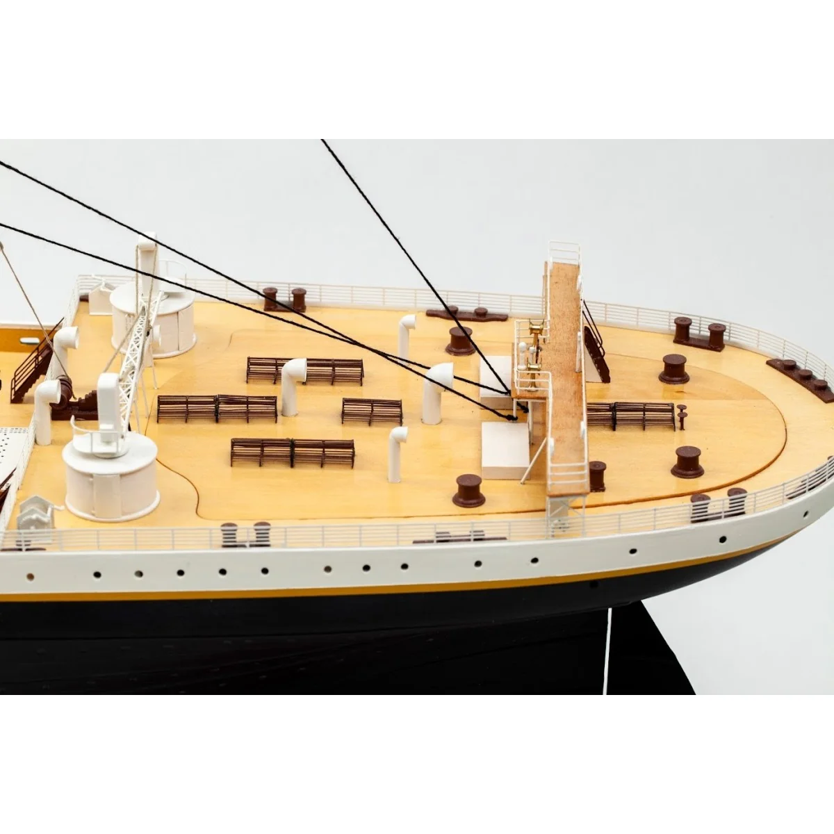 Bateau à construire RMS Titanic 510 1/144 Billing Boats S052510 - 21 Bateau à construire RMS Titanic 510 1/144 Billing Boats S052510 - 21