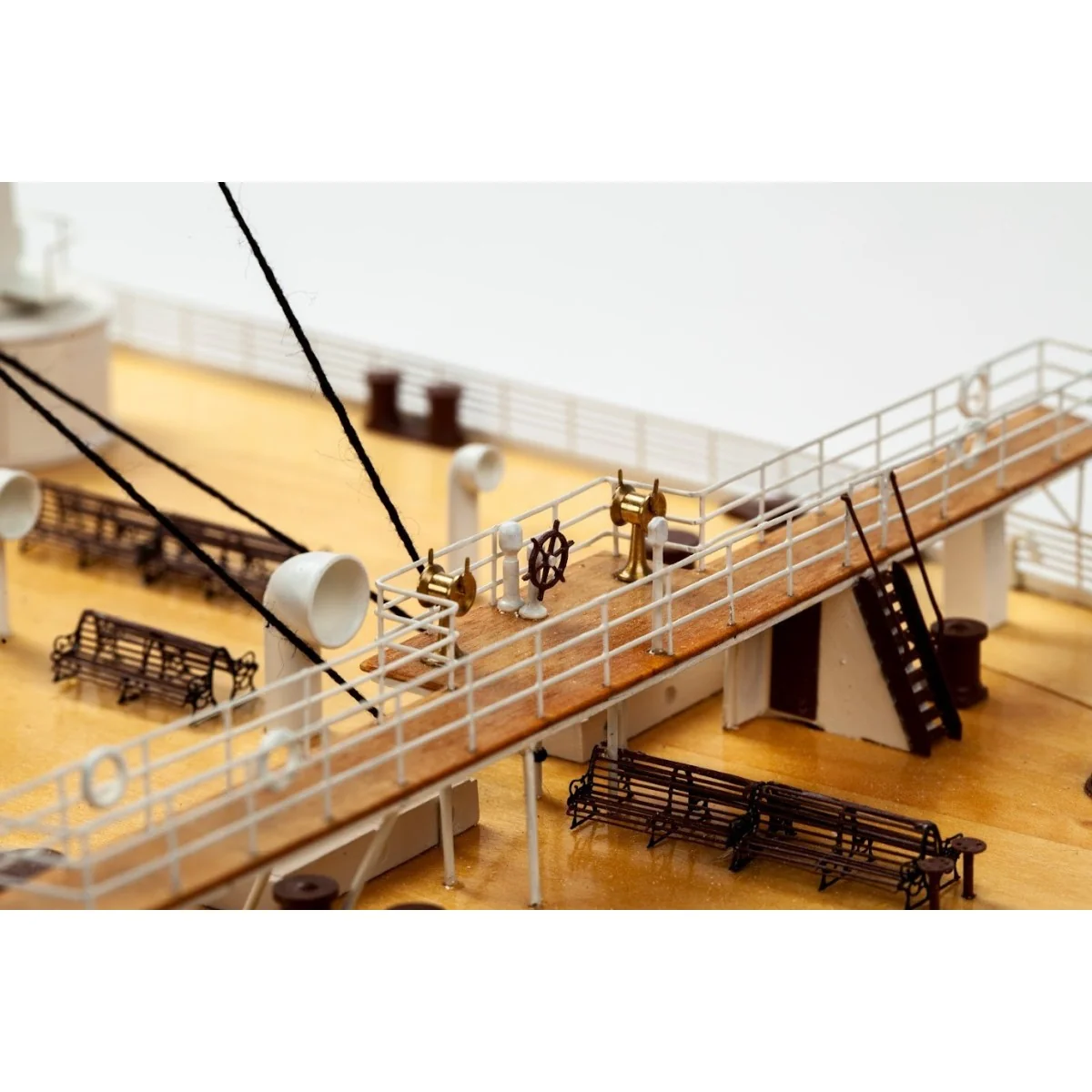 Building boat RMS Titanic 510 1/144 Billing Boats S052510 - 29