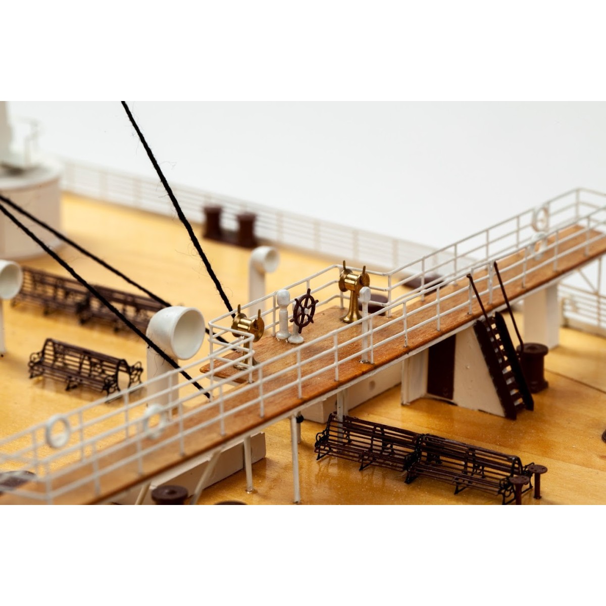 Bateau à construire RMS Titanic 510 1/144 Billing Boats S052510 - 29