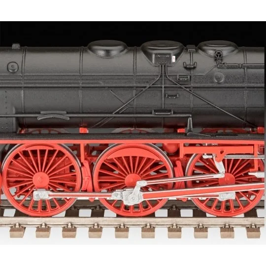 02172-Steam locomotive BR01 with tender 2'2' T32 1/87 Revell