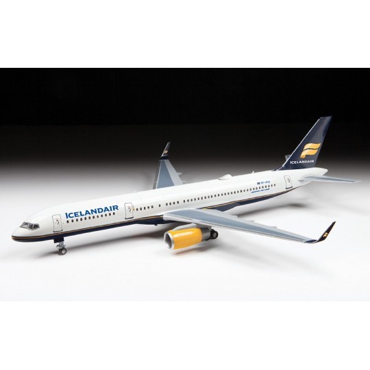 Boeing 757-200 1/144 Zvezda Zvezda Z7032 - 3 Z7032-Boeing 757-200 1/144 Zvezda - Z7032