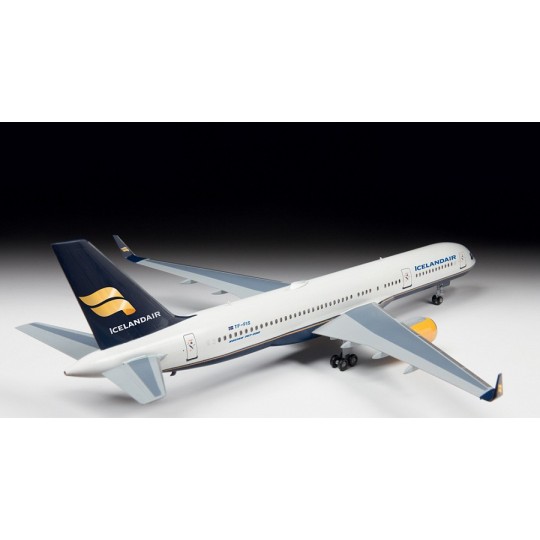 Z7032-Boeing 757-200 1/144 Zvezda