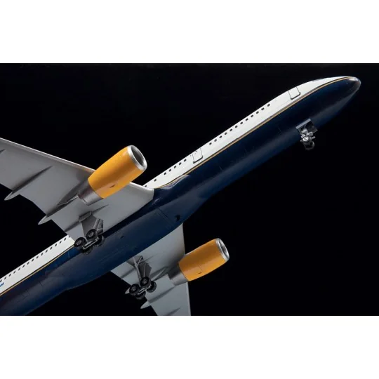 Z7032-Boeing 757-200 1/144 Zvezda - Z7032