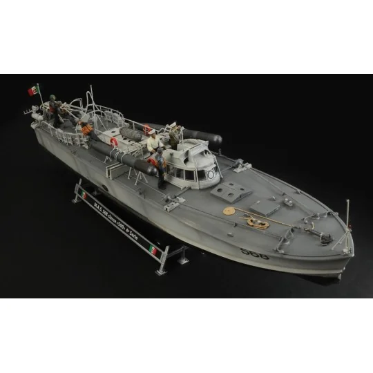 Bateau M.A.S. 568 avec Equipage 1/35 Italeri Italeri I5626 - 8 I5626-Bateau M.A.S. 568 avec Equipage 1/35 Italeri - I5626