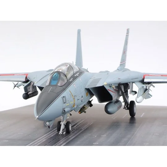 F-14A Tomcat Late (Catapult) 1/48 Tamiya aircraft Tamiya 61122 - 10 61122-F-14A Tomcat Late (Catapult) 1/48 Tamiya aircraft - 61122