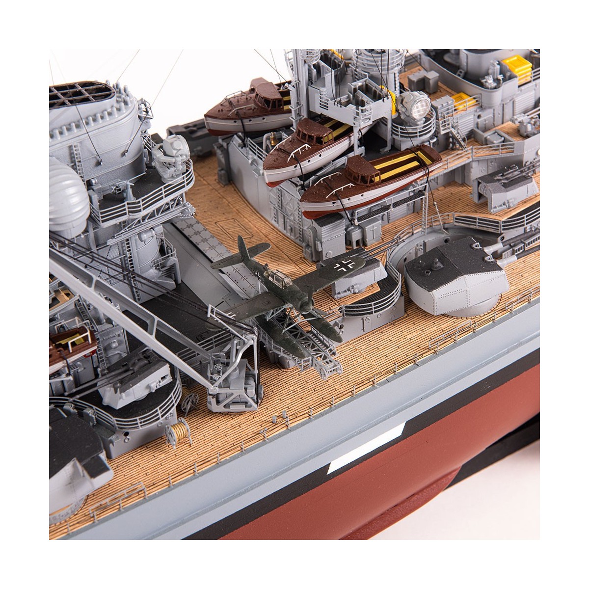 Kit Cuirassé Allemand Bismarck 1/200 bateau en bois Amati Amati 1614 - 10