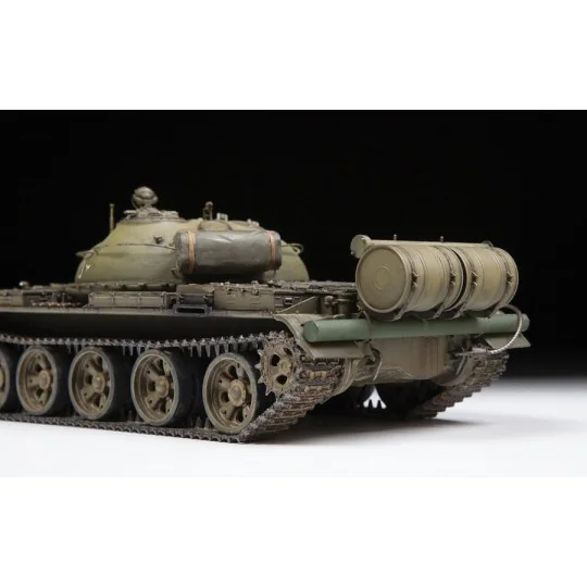 Z3622-Soviet tank T-62 1/35 Zvezda - Z3622
