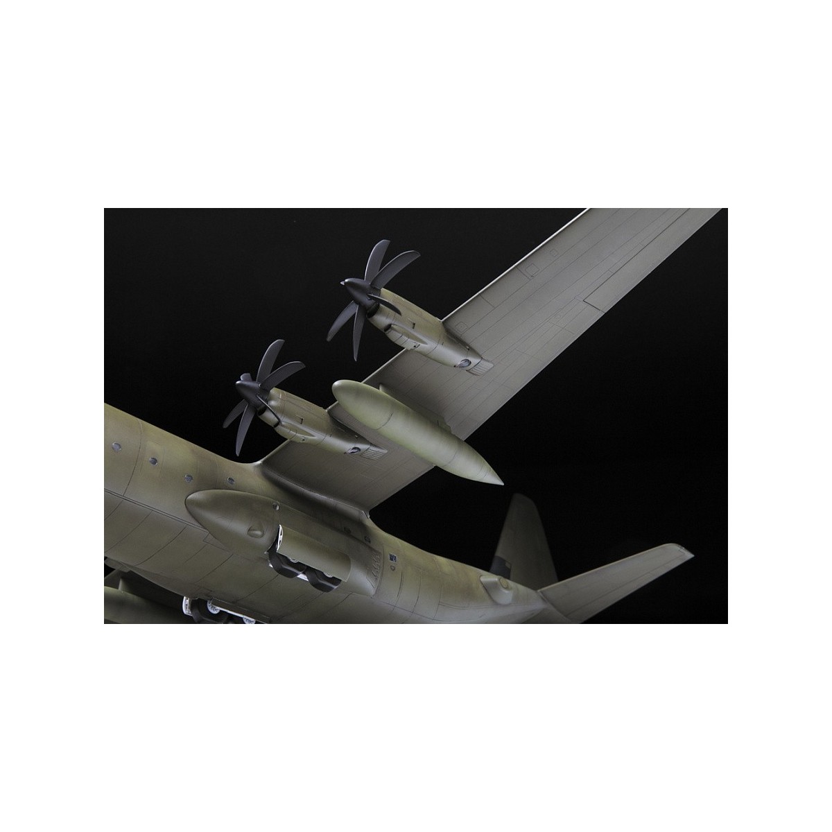 C-130H Hercules 1/72 Zvezda Zvezda Z7324 - 5