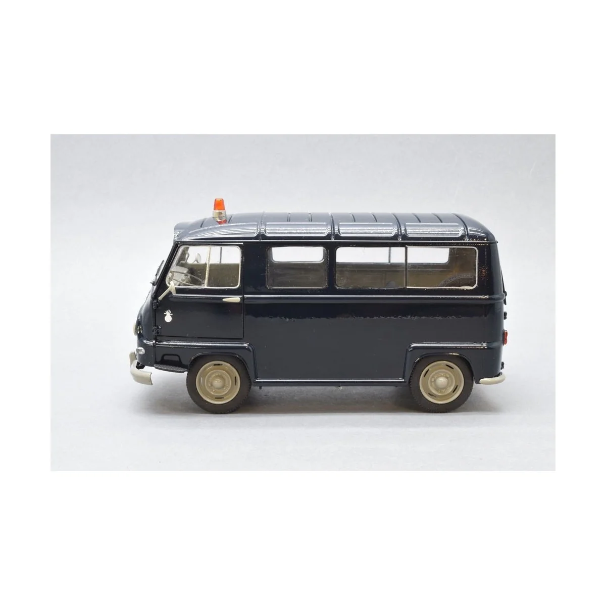 Renault Estafette Gendarmerie 1/24 Heller + colle et peintures Heller HEL-56742 - 7