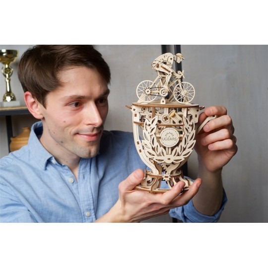 UG-70148-Cyclist Automaton Puzzle 3D wood UGEARS