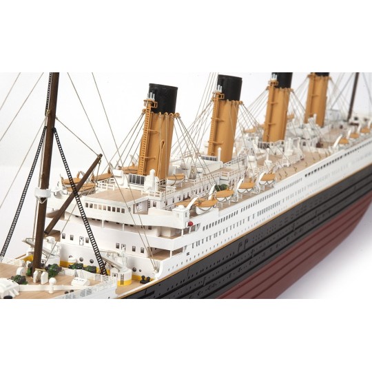 14009-Boat Titanic 1/300 kit wood construction OcCre