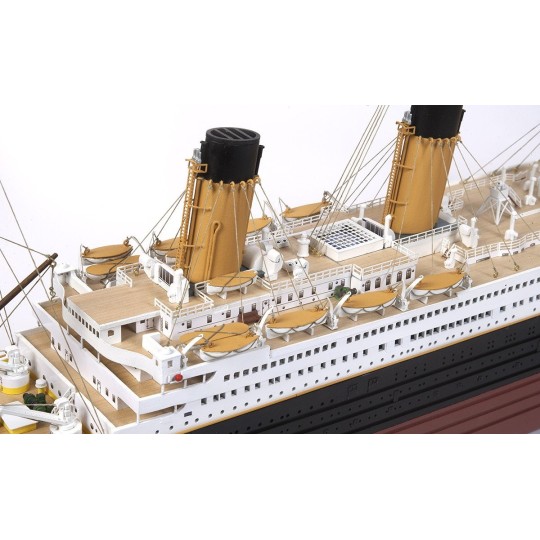 14009-Boat Titanic 1/300 kit wood construction OcCre