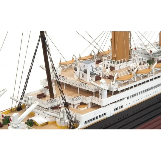 14009-Bateau Titanic 1/300 kit construction bois OcCre