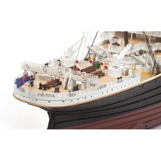 14009-Bateau Titanic 1/300 kit construction bois OcCre
