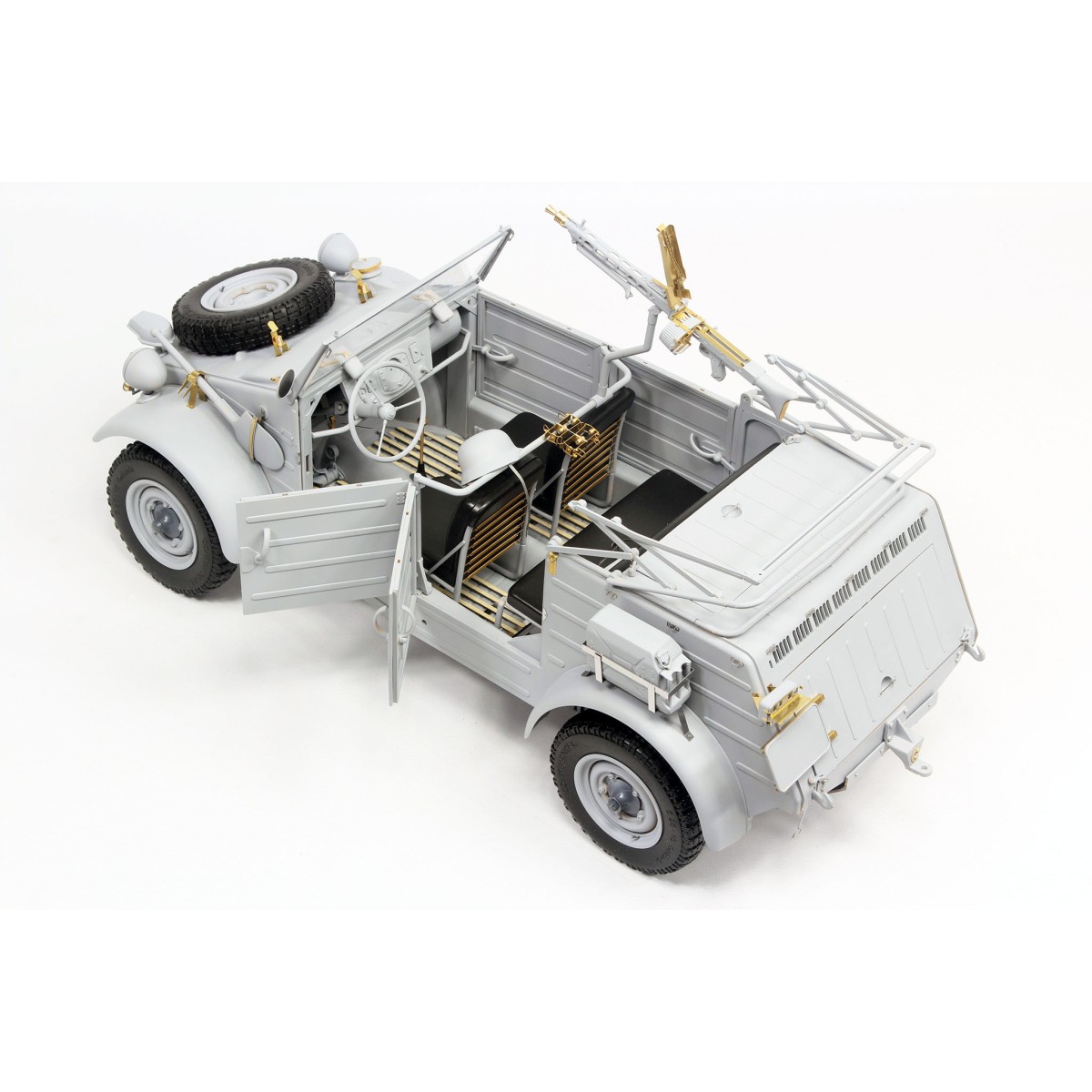 Military Kübelwagen Type 82 1/9 Revell 03500 - 2 Military Kübelwagen Type 82 1/9 Revell 03500 - 2