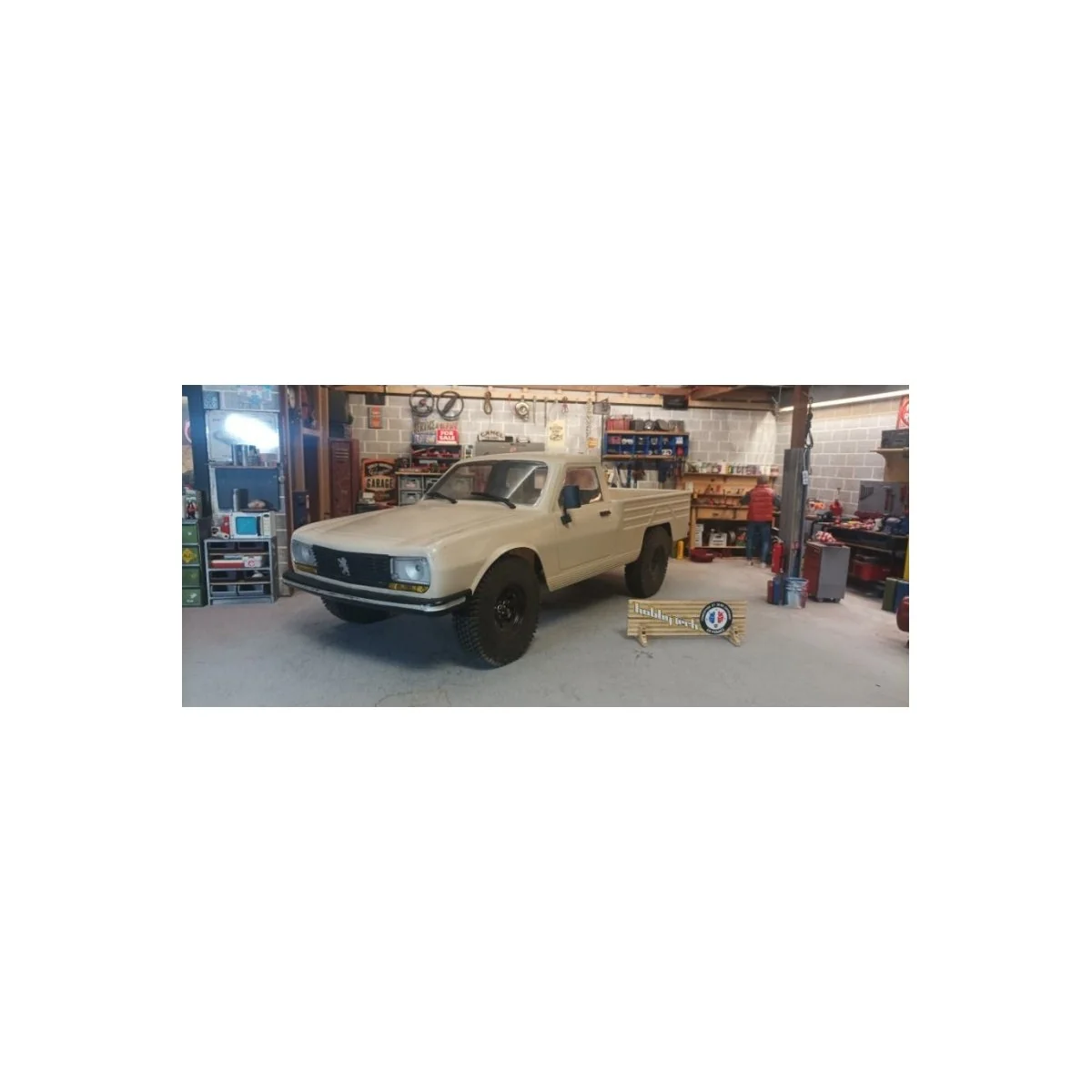 Bodywork Peugeot 504 pick-up under license 313mm 1/10 Hobbytech Hobbytech HT-SU1803021 - 3