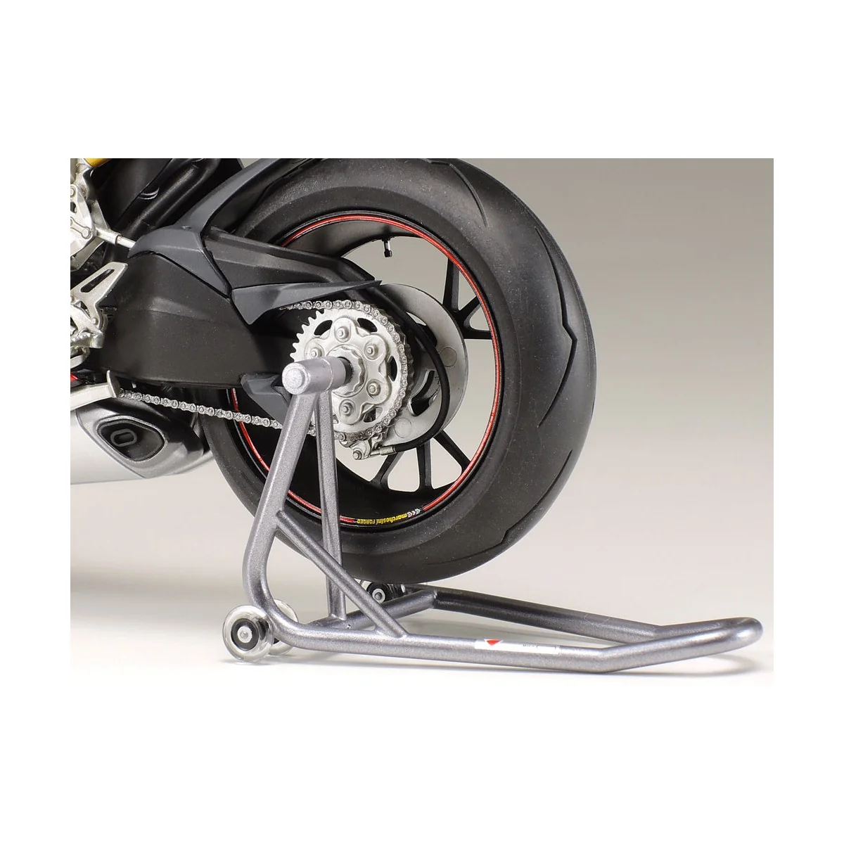 Motorcycle Ducati 1199 Panigale Tricolore 1/12 Tamiya Tamiya 14132 - 6 Motorcycle Ducati 1199 Panigale Tricolore 1/12 Tamiya Tamiya 14132 - 6