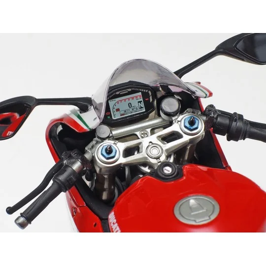 Motorcycle Ducati 1199 Panigale Tricolore 1/12 Tamiya Tamiya 14132 - 7 14132-Motorcycle Ducati 1199 Panigale Tricolore 1/12 Tamiya - 14132