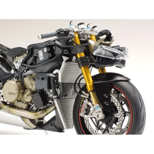 Moto Ducati 1199 Panigale Tricolore 1/12 Tamiya Tamiya 14132 - 9 14132-Moto Ducati 1199 Panigale Tricolore 1/12 Tamiya - 14132