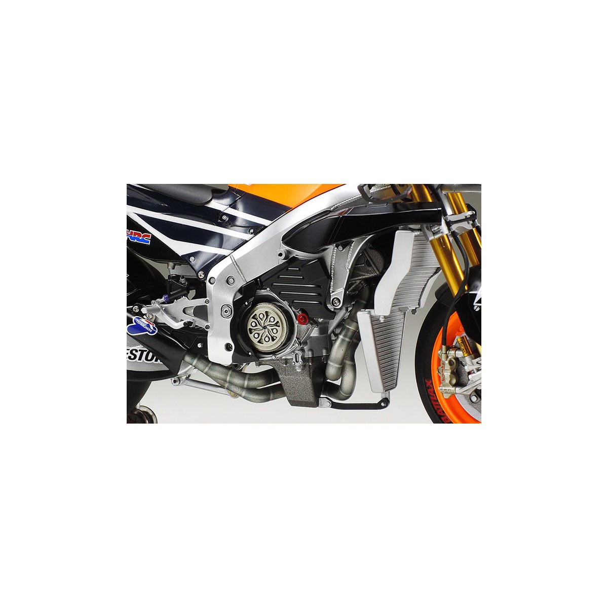 Motorcycle Honda RC213V 2014 Repsol 1/12 Tamiya Tamiya 14130 - 4 Motorcycle Honda RC213V 2014 Repsol 1/12 Tamiya Tamiya 14130 - 4