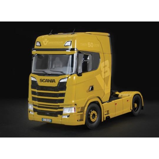 I3927-Scania S730 Highline 4x2 1/24 Italeri