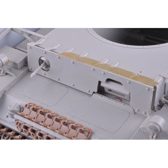 HEL-30321-Char PZ. KPFW. III AUSF. J,L,M (4 in 1) 1/16 Heller