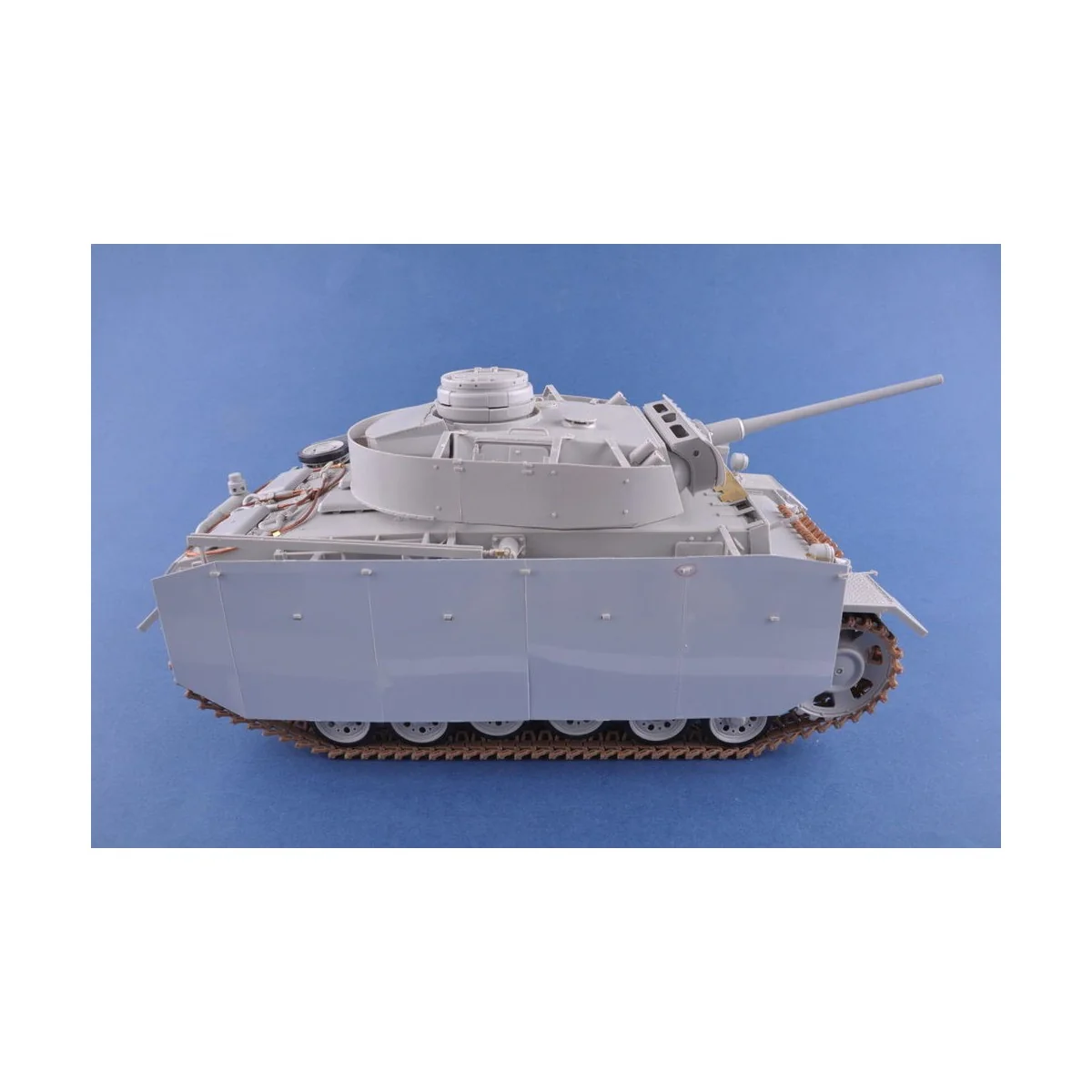 Char PZ. KPFW. III AUSF. J,L,M (4 in 1) 1/16 Heller Heller 30321 - 10 Char PZ. KPFW. III AUSF. J,L,M (4 in 1) 1/16 Heller Heller 30321 - 10