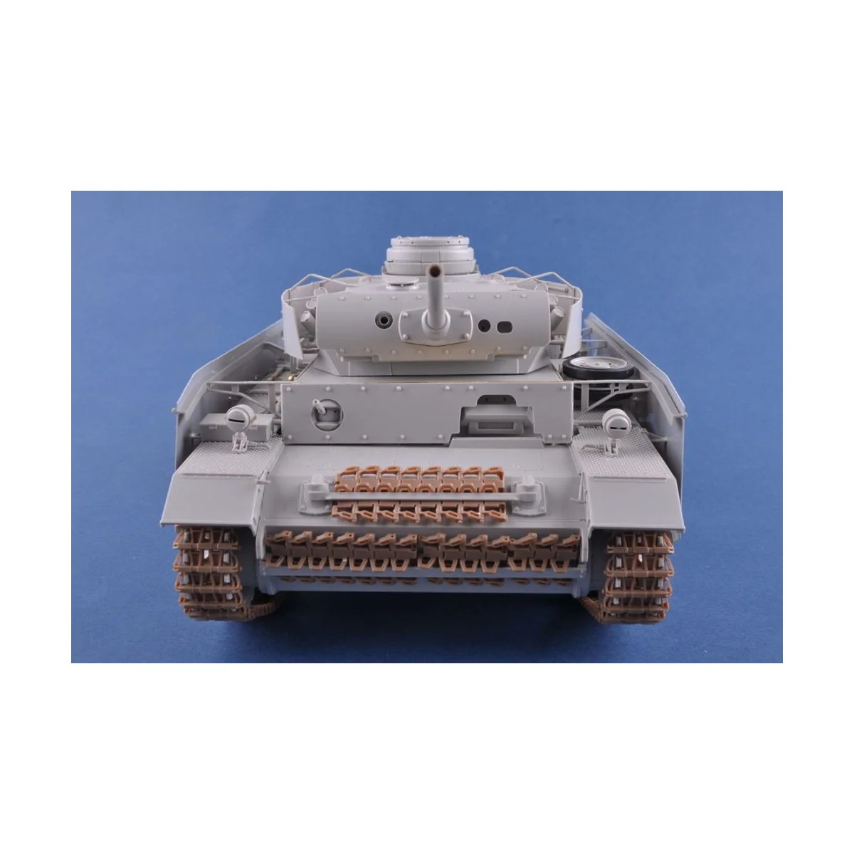 Char PZ. KPFW. III AUSF. J,L,M (4 in 1) 1/16 Heller Heller 30321 - 12 Char PZ. KPFW. III AUSF. J,L,M (4 in 1) 1/16 Heller Heller 30321 - 12