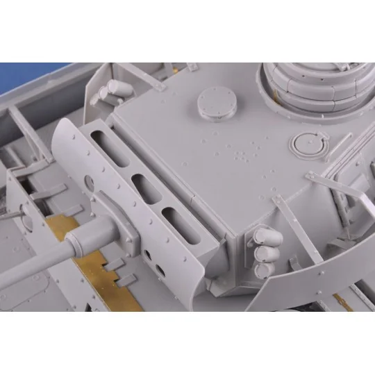 HEL-30321-Char PZ.KPFW.III AUSF. J,L,M (4 en 1) 1/16 Heller