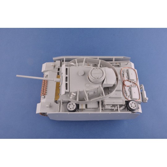 HEL-30321-Char PZ. KPFW. III AUSF. J,L,M (4 in 1) 1/16 Heller