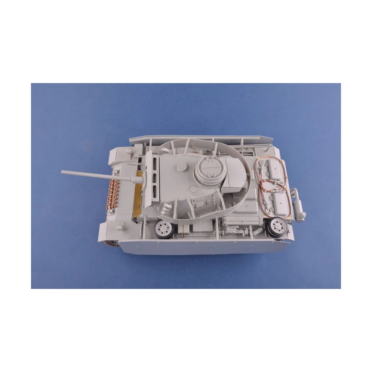 Char PZ. KPFW. III AUSF. J,L,M (4 in 1) 1/16 Heller Heller 30321 - 16 Char PZ. KPFW. III AUSF. J,L,M (4 in 1) 1/16 Heller Heller 30321 - 16