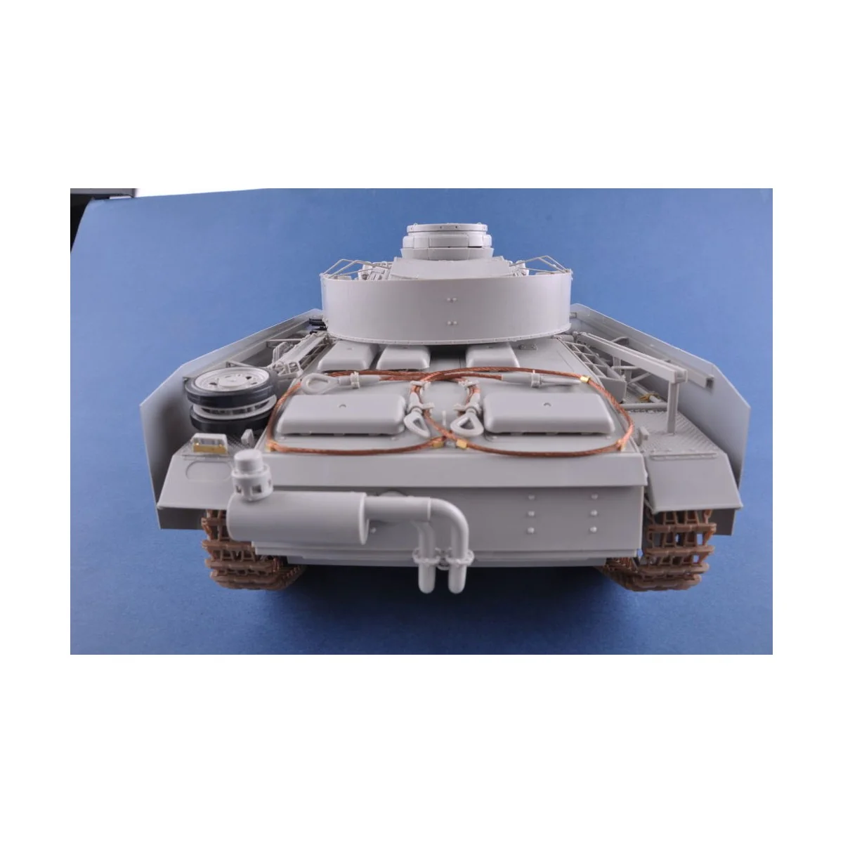 Char PZ. KPFW. III AUSF. J,L,M (4 in 1) 1/16 Heller Heller 30321 - 17 Char PZ. KPFW. III AUSF. J,L,M (4 in 1) 1/16 Heller Heller 30321 - 17