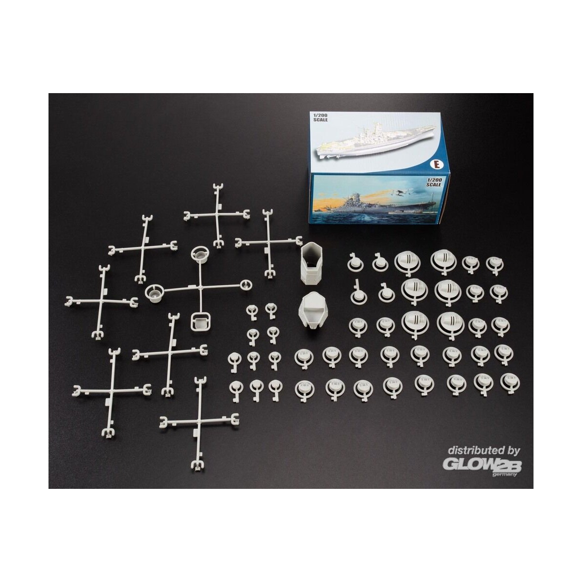 YAMATO Battleship PREMIUM 1/200 Glow2B Trumpeter 5058052000 - 11