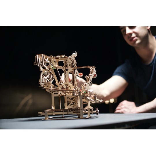UG-70156-Parcours à Billes avec Élévateur chaine Puzzle 3D bois UGEARS