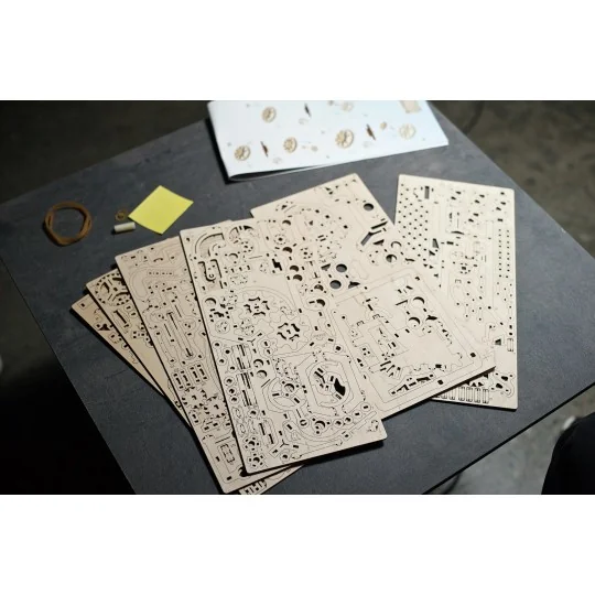 Parcours à Billes avec Élévateur chaine Puzzle 3D bois UGEARS UGEARS UG-70156 - 13 UG-70156-Parcours à Billes avec Élévateur chaine Puzzle 3D bois UGEARS - UG-70156